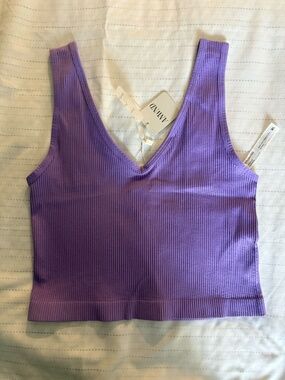 Light purple top, size M/L